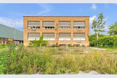 1735  Center St, Racine, WI 53403 - Photo 2