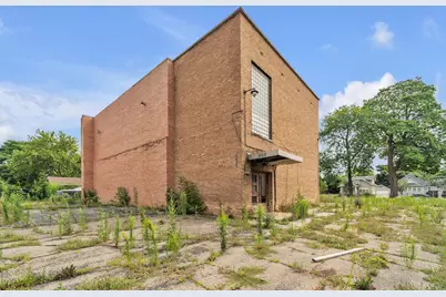 1735  Center St, Racine, WI 53403 - Photo 4