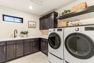 N66W21277 Sagebrush Dr, Menomonee Falls, WI 53051 - Photo 40