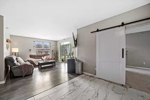 6995 S Riverwood Blvd, Franklin, WI 53132 - Photo 14