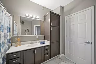 6995 S Riverwood Blvd, Franklin, WI 53132 - Photo 22