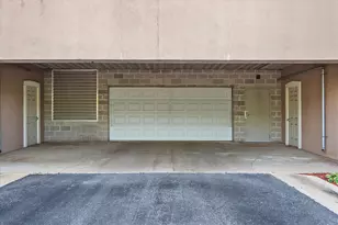 6995 S Riverwood Blvd, Franklin, WI 53132 - Photo 28