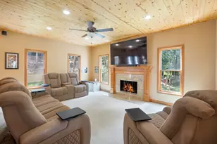 487 Schraufnagel Dr, Erin, WI 53029 - Photo 12