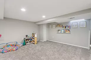 4123 W Mary Ann Dr, Franklin, WI 53132 - Photo 30