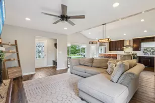 4123 W Mary Ann Dr, Franklin, WI 53132 - Photo 6