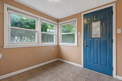 5006 N Port Washington Rd, Glendale, WI 53217 - Photo 6