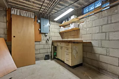 5006 N Port Washington Rd, Glendale, WI 53217 - Photo 32