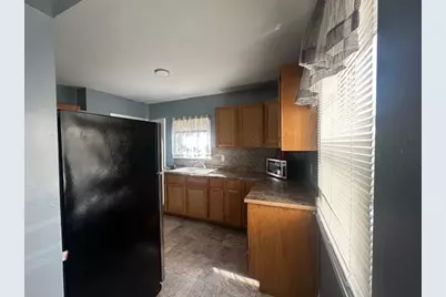 663 S Layton Blvd, Milwaukee, WI 53215 - Photo 14