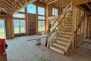 W207N5766 Muirfield Dr, Menomonee Falls, WI 53051 - Photo 14