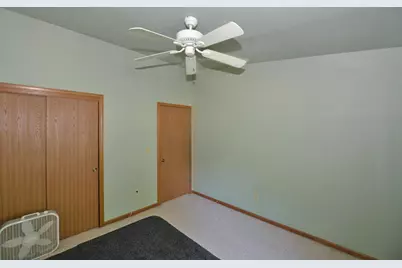 1315 N Sunnyslope Dr #202, Racine, WI 53406 - Photo 16