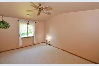 1315 N Sunnyslope Dr #202, Racine, WI 53406 - Photo 10