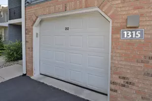 1315 N Sunnyslope Dr, Racine, WI 53406 - Photo 4