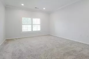 6826 S 34th St, Franklin, WI 53132 - Photo 12