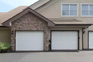 6826 S 34th St, Franklin, WI 53132 - Photo 24