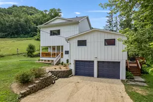 36415 Homer Valley Ln, Homer, MN 55987 - Photo 12