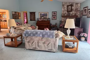 6764 S Yale Dr, Franklin, WI 53132 - Photo 2