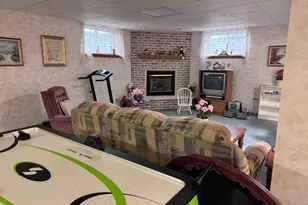 6764 S Yale Dr, Franklin, WI 53132 - Photo 22