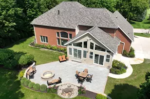 S76W25745 Prairieside Dr, Vernon, WI 53189 - Photo 2