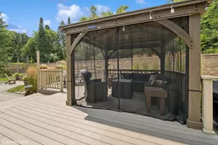 7967 S 67th St, Franklin, WI 53132 - Photo 24