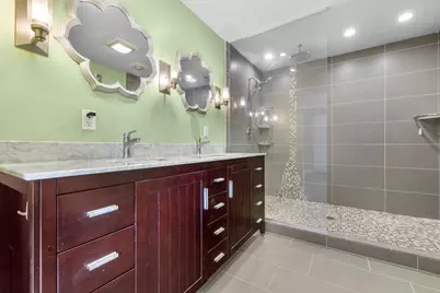 8020  Ridgeway Dr, Burlington, WI 53105 - Photo 16
