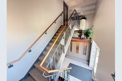 N82W15340  Appleton Ave #Upper, Menomonee Falls, WI 53051 - Photo 14