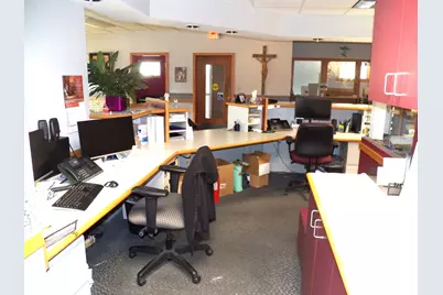 601 N 8th St, Manitowoc, WI 54220 - Photo 8