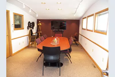 601 N 8th St, Manitowoc, WI 54220 - Photo 20