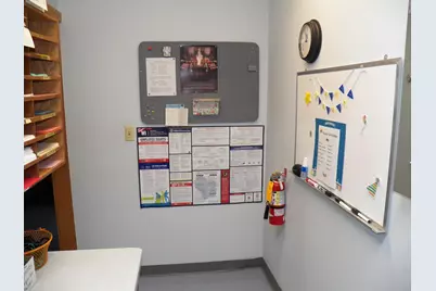 601 N 8th St, Manitowoc, WI 54220 - Photo 14