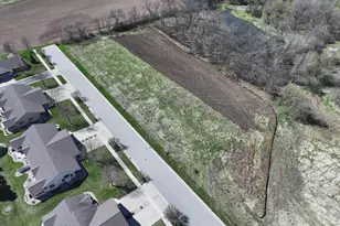 1373 Eastwind Ln, Fond du Lac, WI 54937 - Photo 8