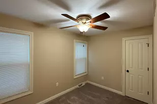 2010 N Buffum St, Milwaukee, WI 53212 - Photo 16