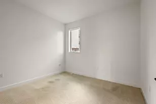 9378 S Alder Pl, Oak Creek, WI 53154 - Photo 12