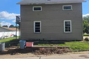 204 NE 2nd St, Black River Falls, WI 54615 - Photo 8