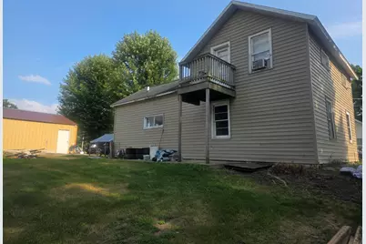 204 NE 2nd St, Black River Falls, WI 54615 - Photo 6