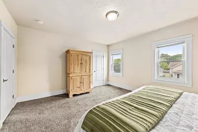 122  Mill St, Oshkosh, WI 54901 - Photo 16