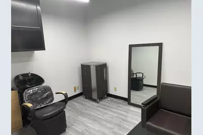 10205 W Greenfield Ave #7, West Allis, WI 53214 - Photo 10