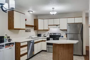 1125 Schafer Dr, Onalaska, WI 54650 - Photo 6