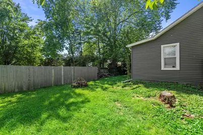 3109 N Main St, Racine, WI 53402 - Photo 10
