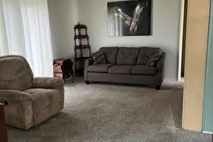 956 Circle Dr, Manitowoc, WI 54220 - Photo 6