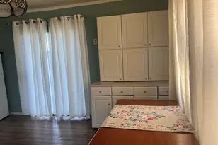 956 Circle Dr, Manitowoc, WI 54220 - Photo 8