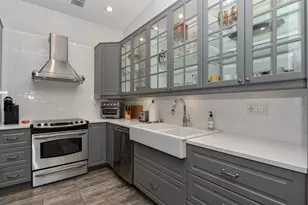 31 Abbey Villa Cir, Fontana, WI 53125 - Photo 10