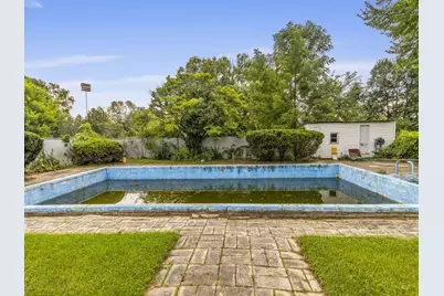 N69W15889  Eileen Ave, Menomonee Falls, WI 53051 - Photo 6