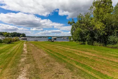 N20W28282  Oakton Rd, Delafield, WI 53072 - Photo 40