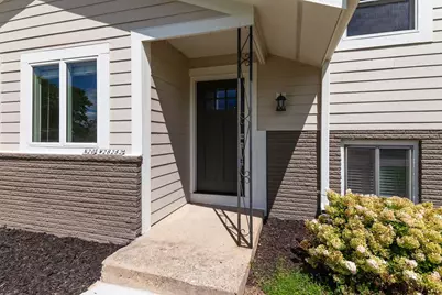 N20W28282  Oakton Rd, Delafield, WI 53072 - Photo 8