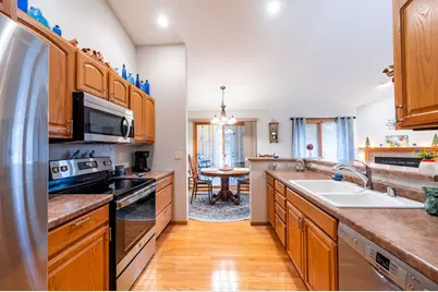 3532  Levy Ln, La Crosse, WI 54601 - Photo 6