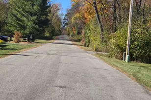 W4649 Hillcrest Dr, Linn, WI 53125 - Photo 4