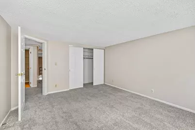 270 E Highland Ave #1023, Milwaukee, WI 53202 - Photo 14