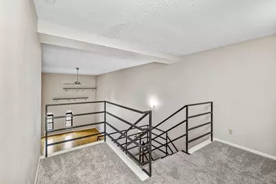270 E Highland Ave #1023, Milwaukee, WI 53202 - Photo 8