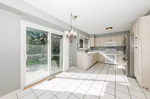 14128 W Waterford Square Dr, New Berlin, WI 53151 - Photo 6