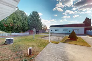 3305 Whistle Ln, Two Rivers, WI 54241 - Photo 30