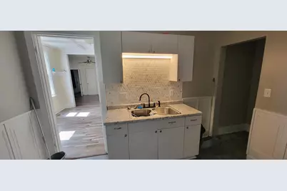 2224 N Holton St #2226, Milwaukee, WI 53212 - Photo 4